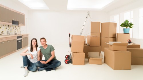 Local removals planning for flats and homes near Westbrompton