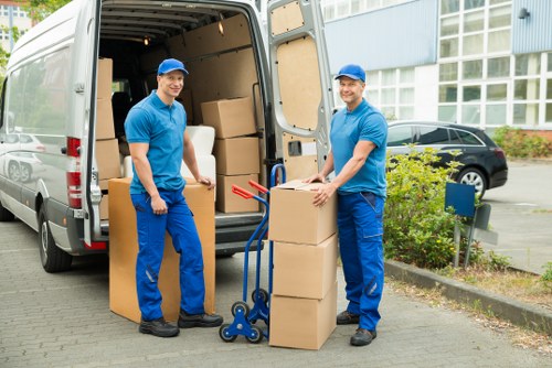 Residential removals support for a flat move in Westbrompton